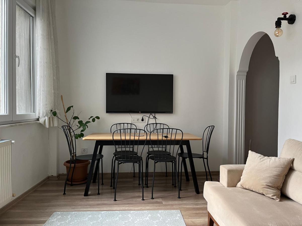 Апартаменти Centrally Located, 2+1 House In Taksim, Cihangir Стамбул Екстер'єр фото
