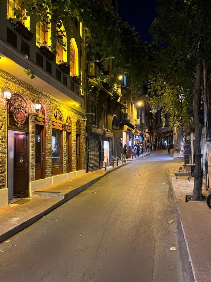 Апартаменти Centrally Located, 2+1 House In Taksim, Cihangir Стамбул Екстер'єр фото